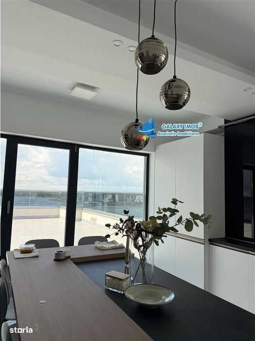 Penthouse Unic si  Exclusivist cu vedere dubla la Lac si Mare