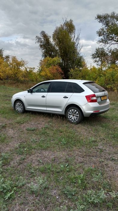 Шкода Рапид универсал