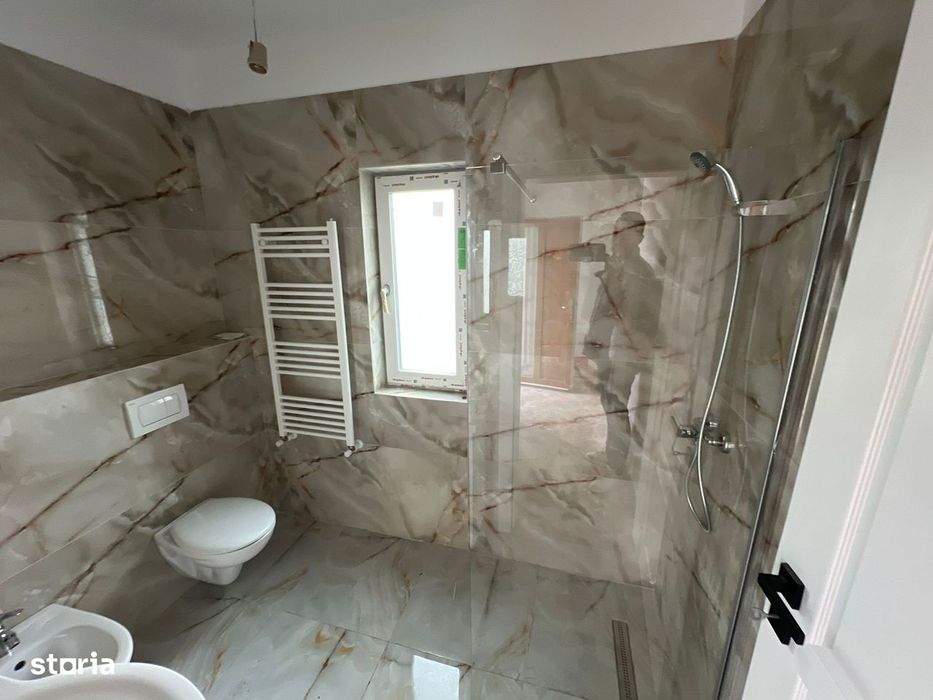 OFERTA EXCLUSIVA: Vila superba, teren generos, strada asfaltata