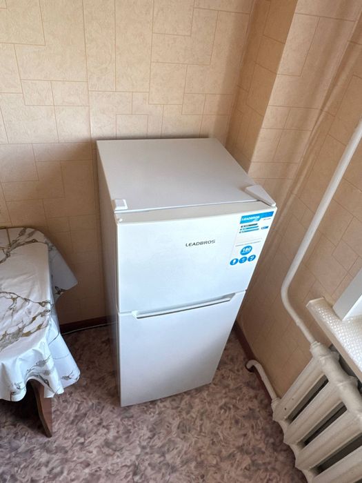 Холодильник Leadbros HD-122W