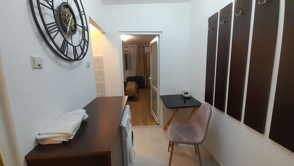 Închiriez garsoniera în țiglina 1