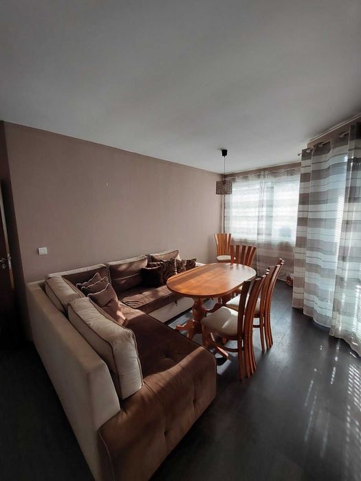 Дава се под наем Тристаен апартамент в Варна, Цветен квартал - 76 кв.м за 510 € - Снимка #2