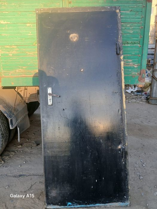 Продам железный дверь