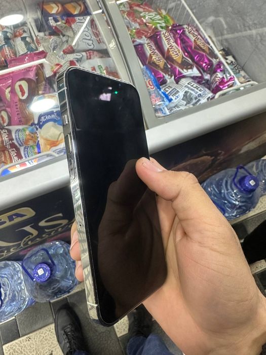 Iphone 13 pro garantiyasi bilan Toshkent