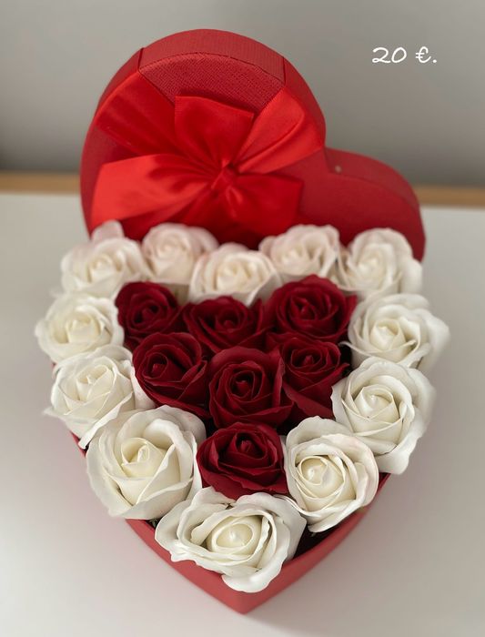 Кутия сърце с рози за Свети Валентин