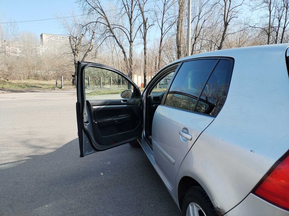 Vând VW Golf 5, automat DSG, 2007 - eventual pentru reconditionare