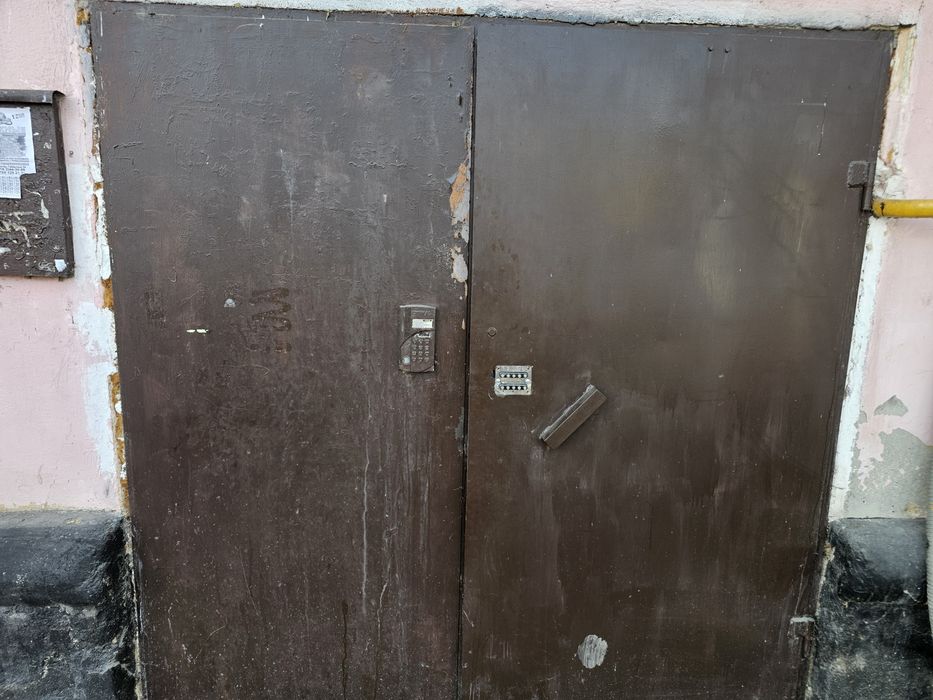 Дверь металлическая