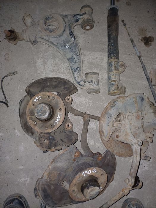 Запчасти на Мерседес