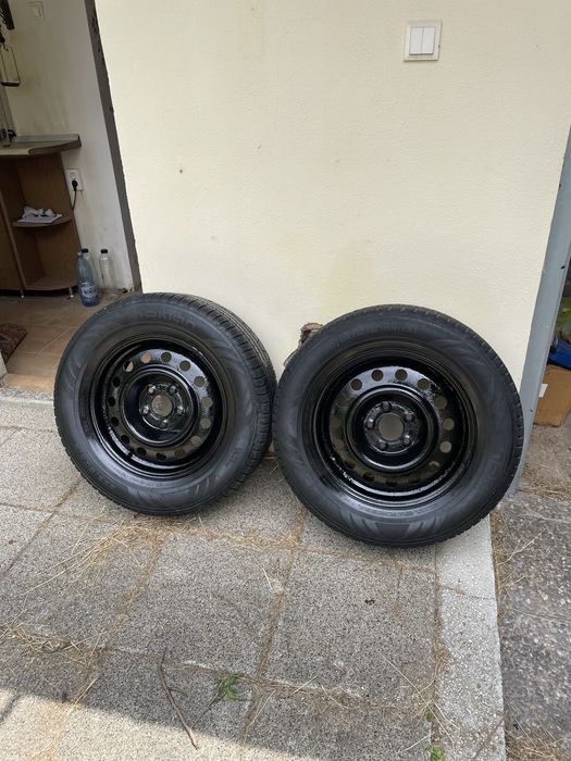 Set 4 roti cu anvelope de iarna