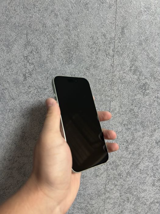 Продам iPhone 15