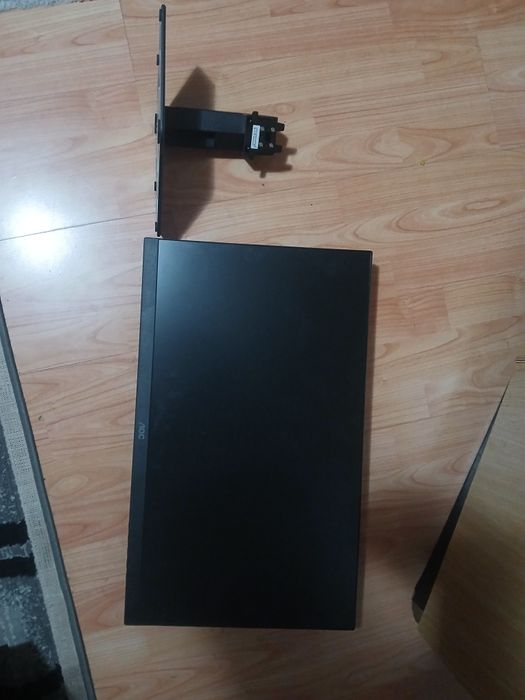 Vând Monitor Gaming LED FAST IPS AOC Q24G4RE, 23.8", QHD, 180Hz, HDR10, Adaptive Sync, negru, folosit doar odată