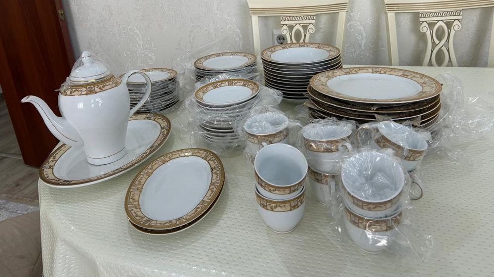 Чайный столовый сервиз