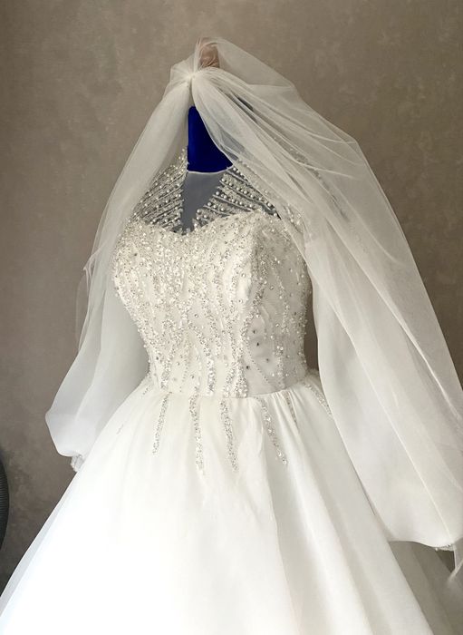 Продам свадебные платья