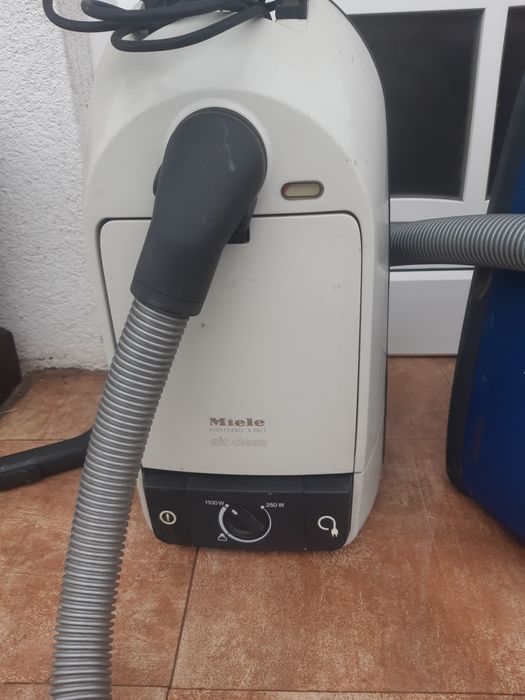 Aspiratoare  Miele,piese si cărucior