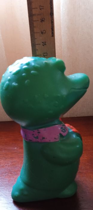 Игрушка пластмасса СССР "Крокодил Гена" 13 см