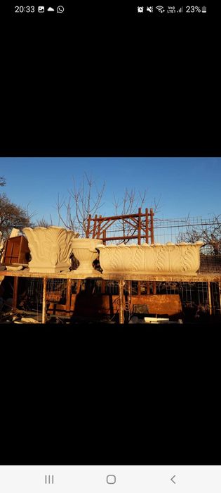 Pitici de gradina si vaze flori din beton