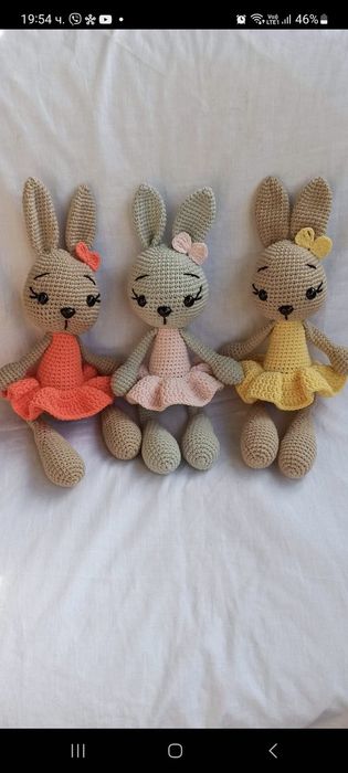 Плетени играчки - зайчета