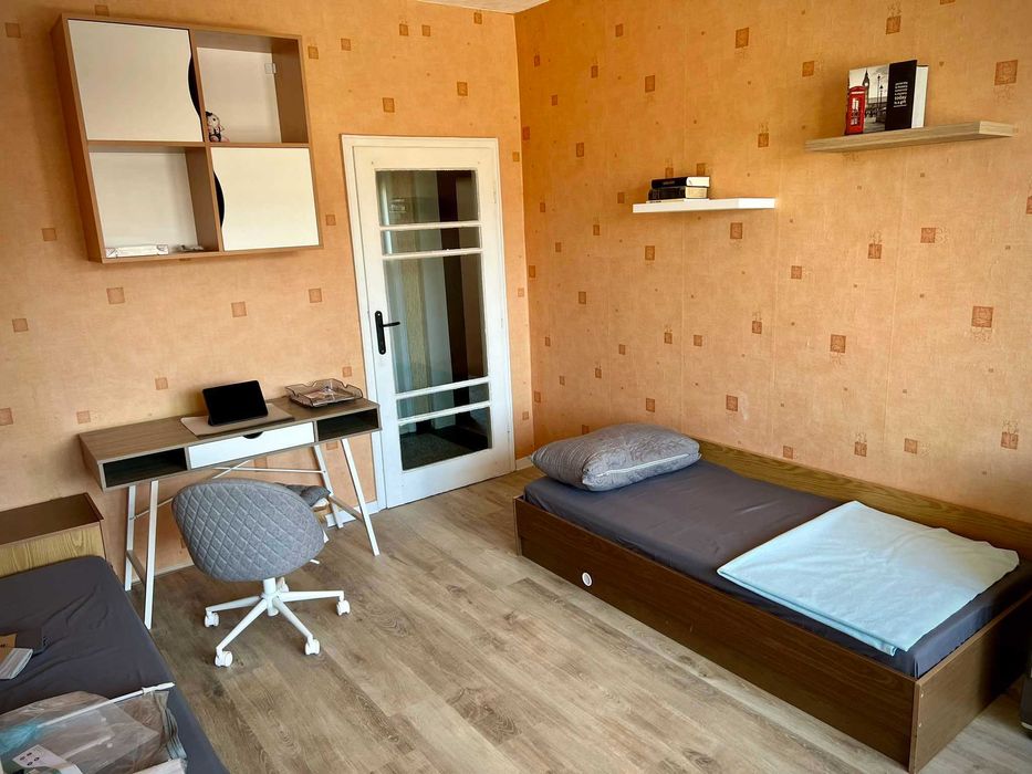Дава се под наем Тристаен апартамент в Варна, Център - 72 кв.м за 229.5 € - Снимка #7