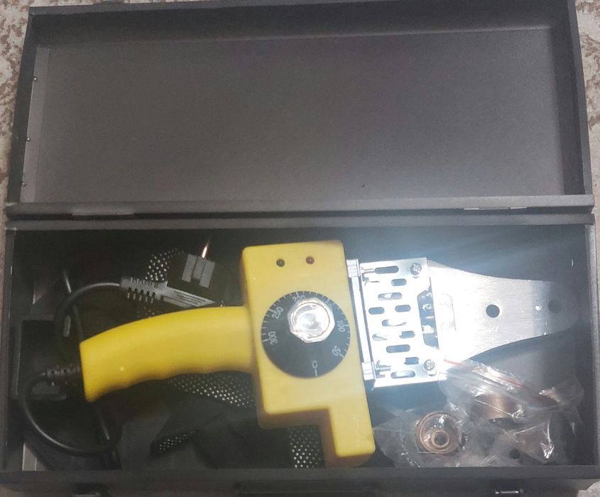 Паяльник для пластика