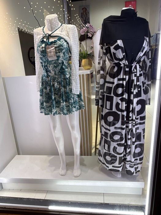 Ayollar kiyimlari abaya va harhil turdagi kiyimlar turkiya mahsuloti