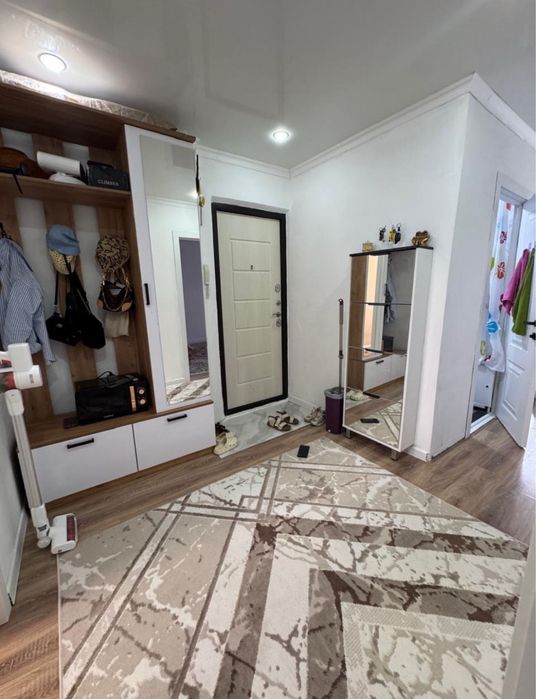 Продам 3-х ком кв Район Строитель