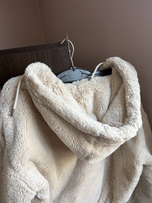 Пухено яке с качулка