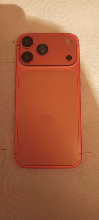 Продам айфон 17 про мах