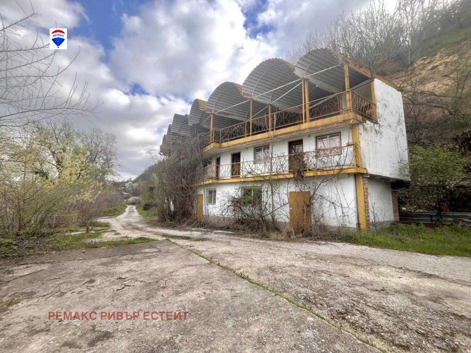 Хотел / почивна станция за продажба Хижа Приста Русе