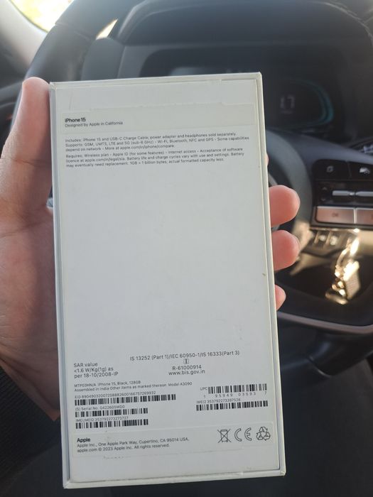 Продаю Iphone 15