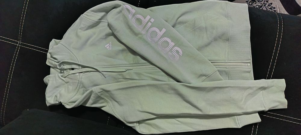 Нов, анцунг Adidas, оригинален