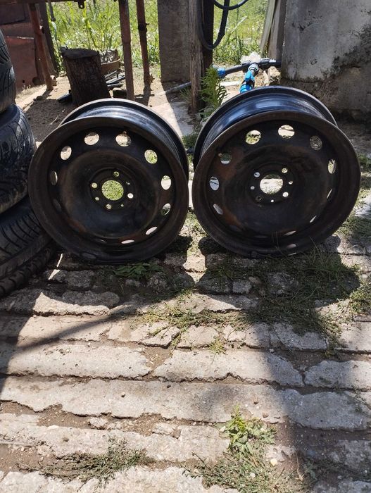 Vand piese si cauciucuri echipate cu jenti de fiat stilo 16 16 v