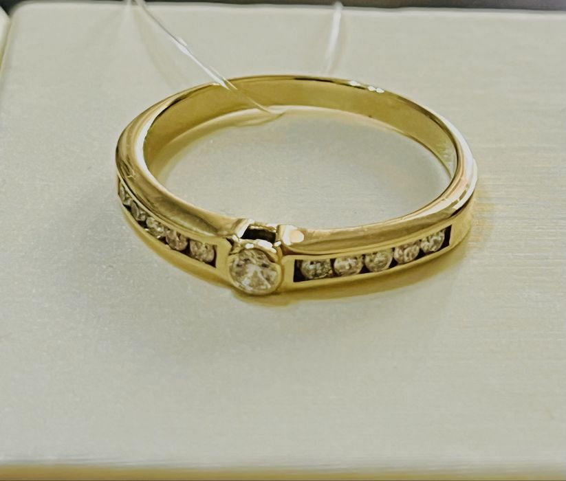 Кольцо золотое с бриллиантами 585