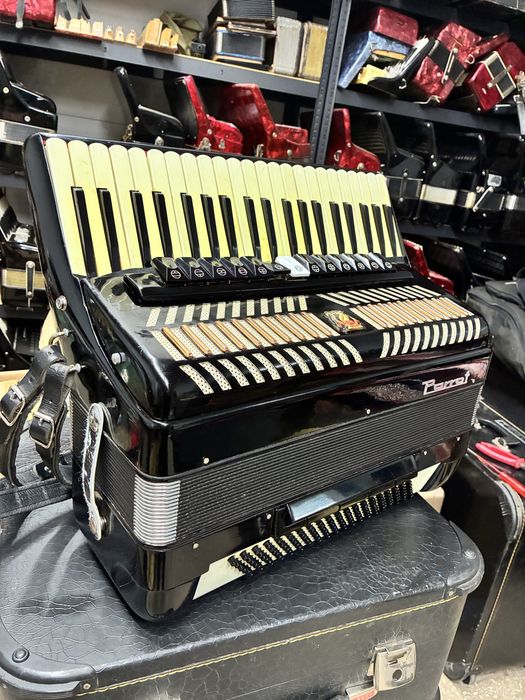 Acordeon Parrot/Scandalli cu 120 de basi