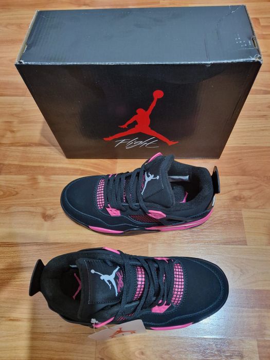 Adidași Jordan patru