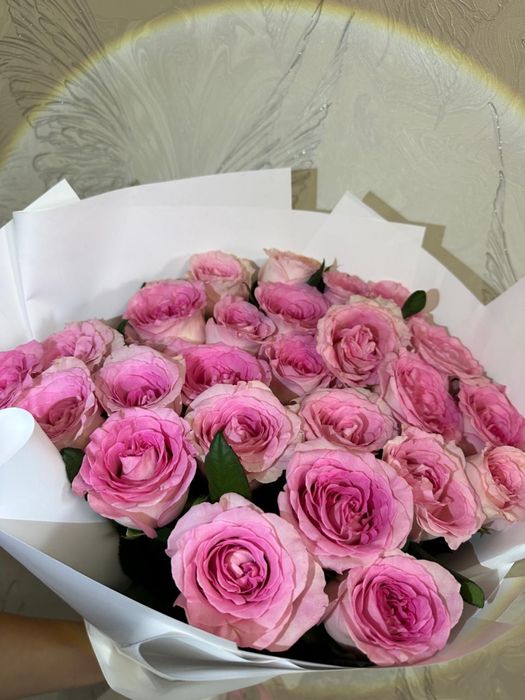 Розовые розы,27шт