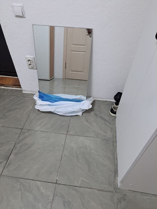 Зеркало без рамы