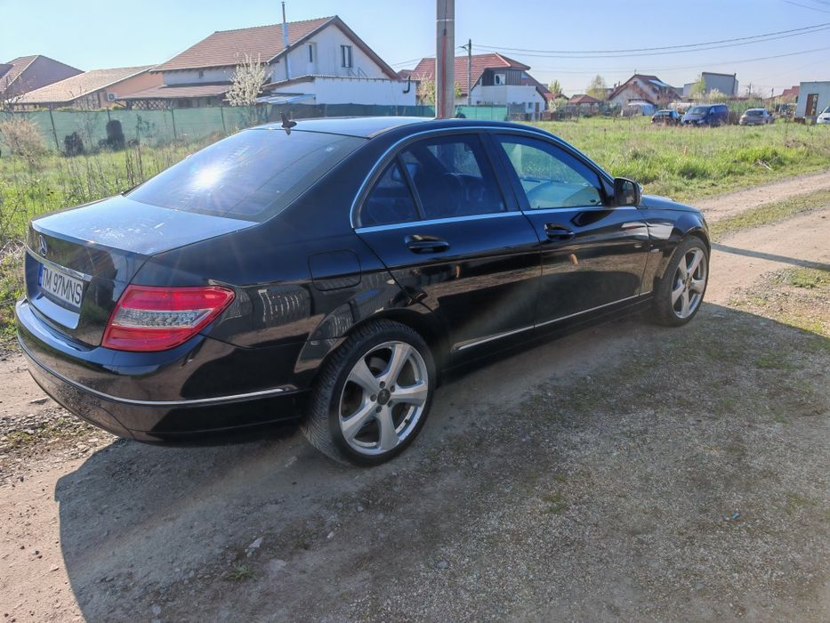 Vând Mercedes C220 CDI