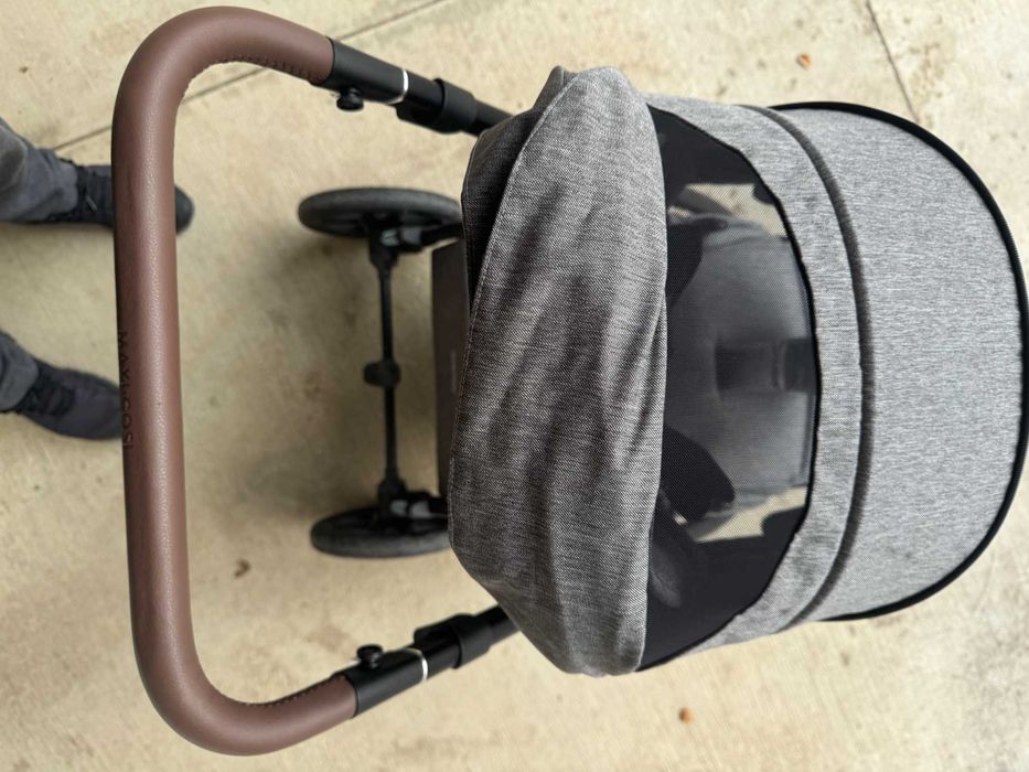 Количка Maxi Cosi Oxford с гаранция до 24.06.2027 + адаптери за кошче