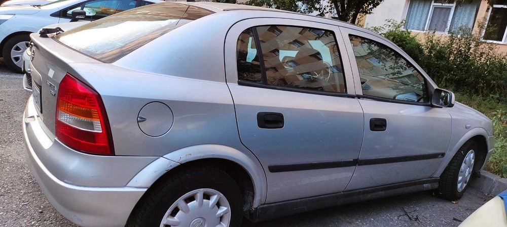 Vând Opel Astra Benzina