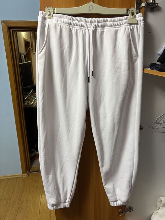 Pantaloni albi simpli