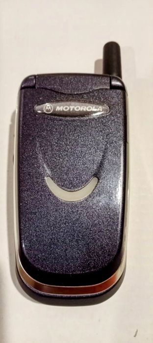 V51 cu clapa nou by Motorola