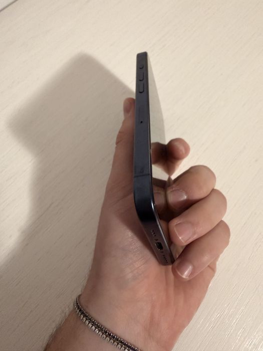 iPhone 15 pro 256GB 93%