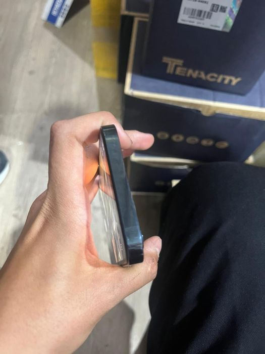 Продается айфон 12 про