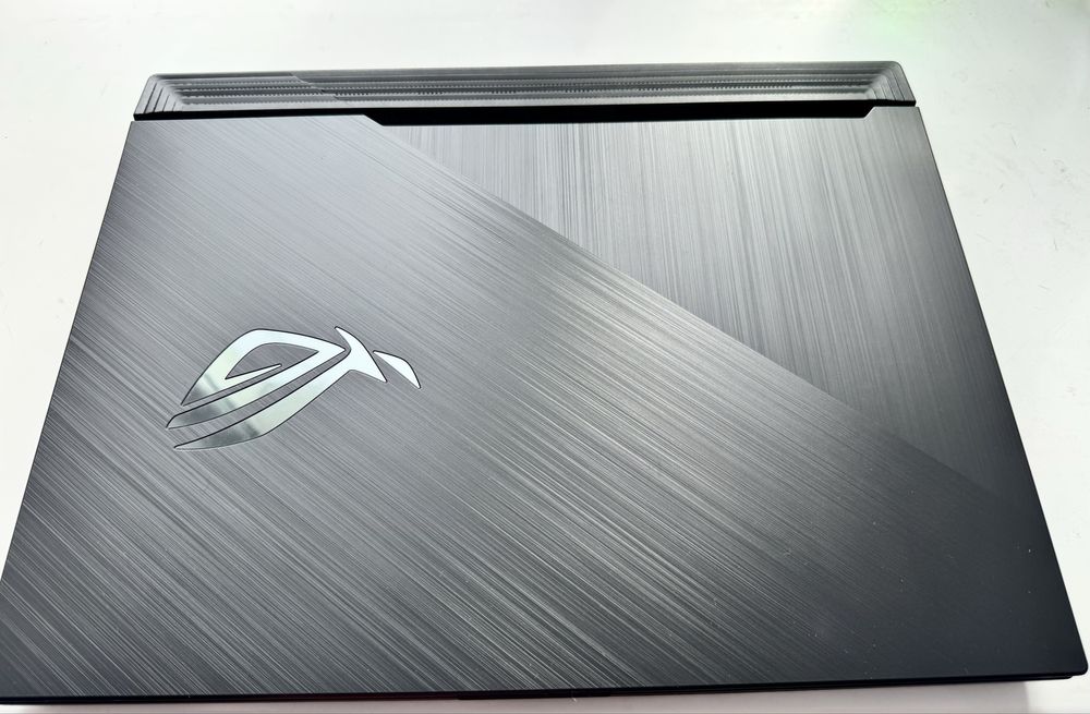 Ноутбук. Не б/у. В идеальном состоянии