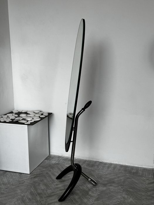 Зеркало напольное овальное