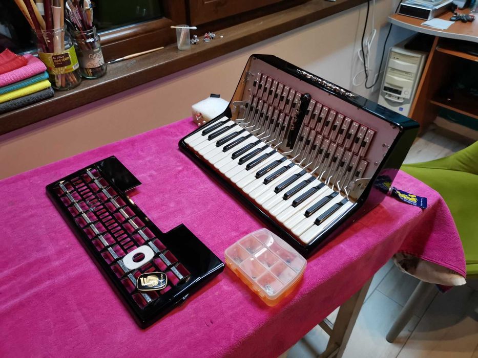 Papuceala/Aliniere Claviatura Acordeon Hohner Verdi/Tango/Weltmeister