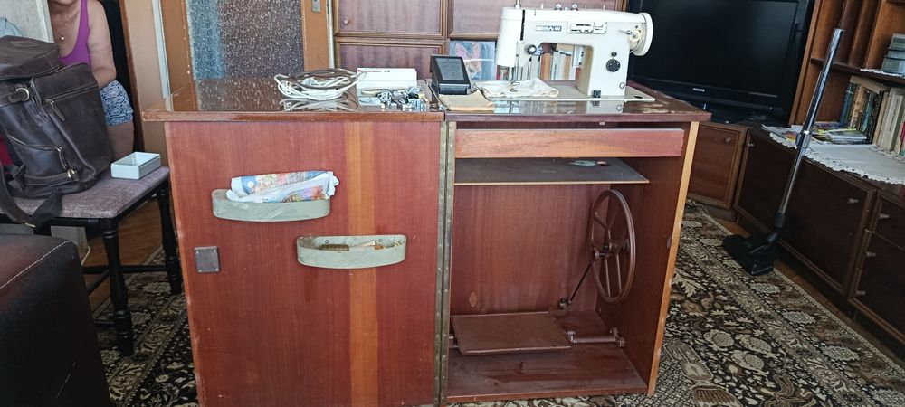 Шевна машина PREDOM Łucznik 468 – работеща, пълен комплект –