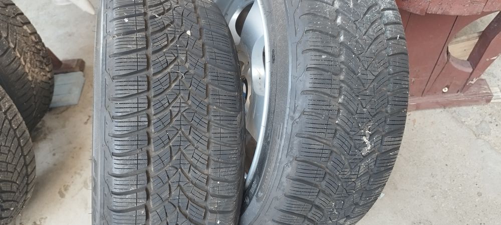 BMW Style 90 (17") с отлични зимни гуми DOT 2023