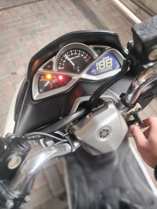 Продам скутер Yamaha majesty s 155