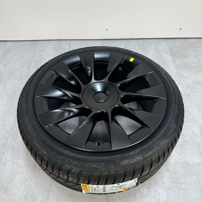 Тесла модел У 20 цола / Tesla midel Y